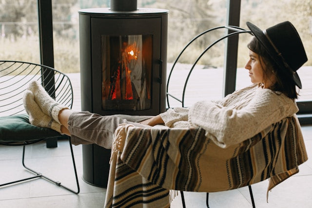 Top 10 Must-Have Winter Gadgets to Keep You Warm and Connected in 2024